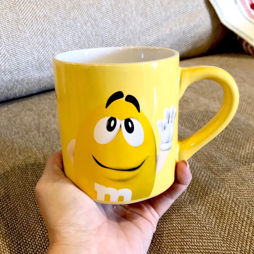 M&M'S Large Yellow Peanut Character Coffee Mug 16 Oz Inside Everyone's A Nut